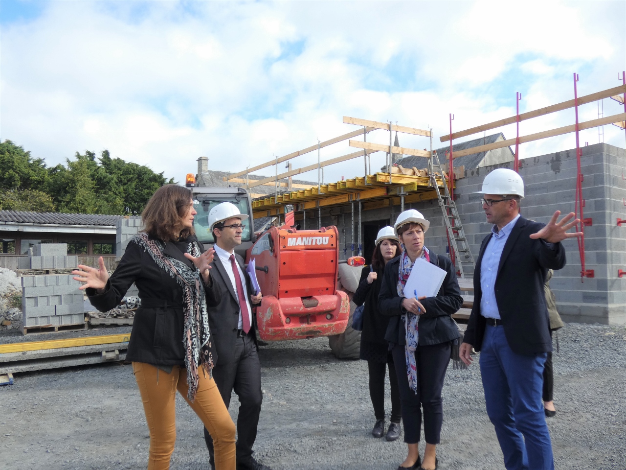 Visite du sous-préfet sur le chantier du PSLA à Trévières Visite du sous-préfet sur le chantier du PSLA à Trévières