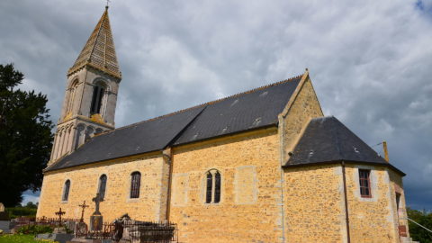 Saint-Marcouf_(Calvados)_-_Eglise_Saint-Marcouf_(2)